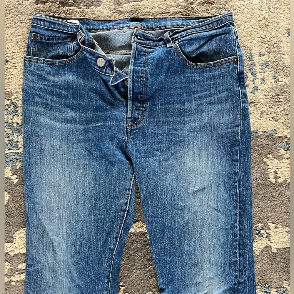 Women’s W32 L32 Levi Jeans